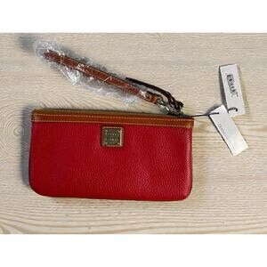 Dooney & Bourke Pebble Grain Large Slim Wristlet Red ZR0225 NWT Leather Zip